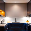 Oświetlenie podszafkowe LED: jak wybrać funkcjonalne i oszczędne rozwiązanie do kuchni